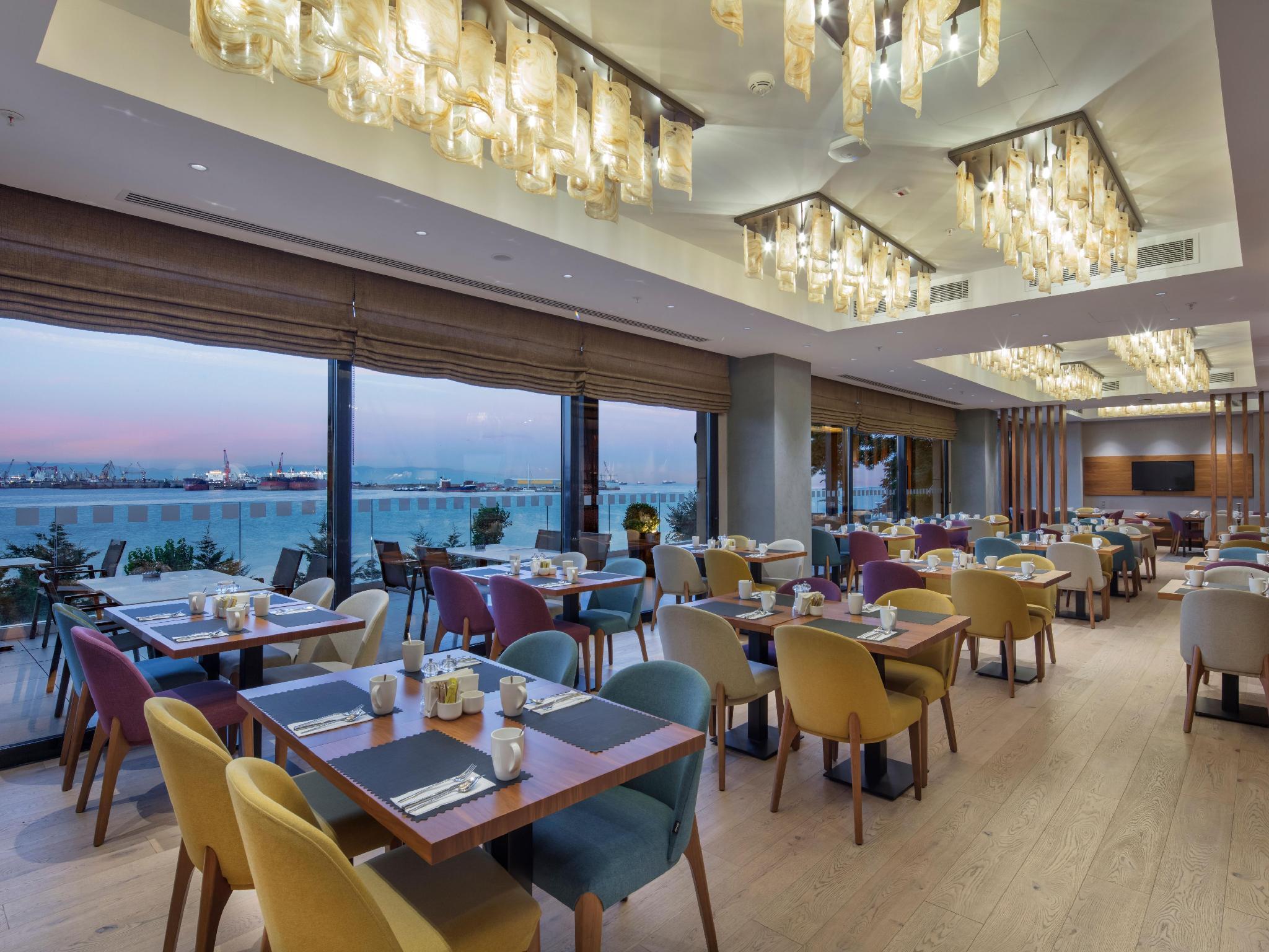 Holiday Inn Istanbul - Tuzla Bay By Ihg Екстер'єр фото