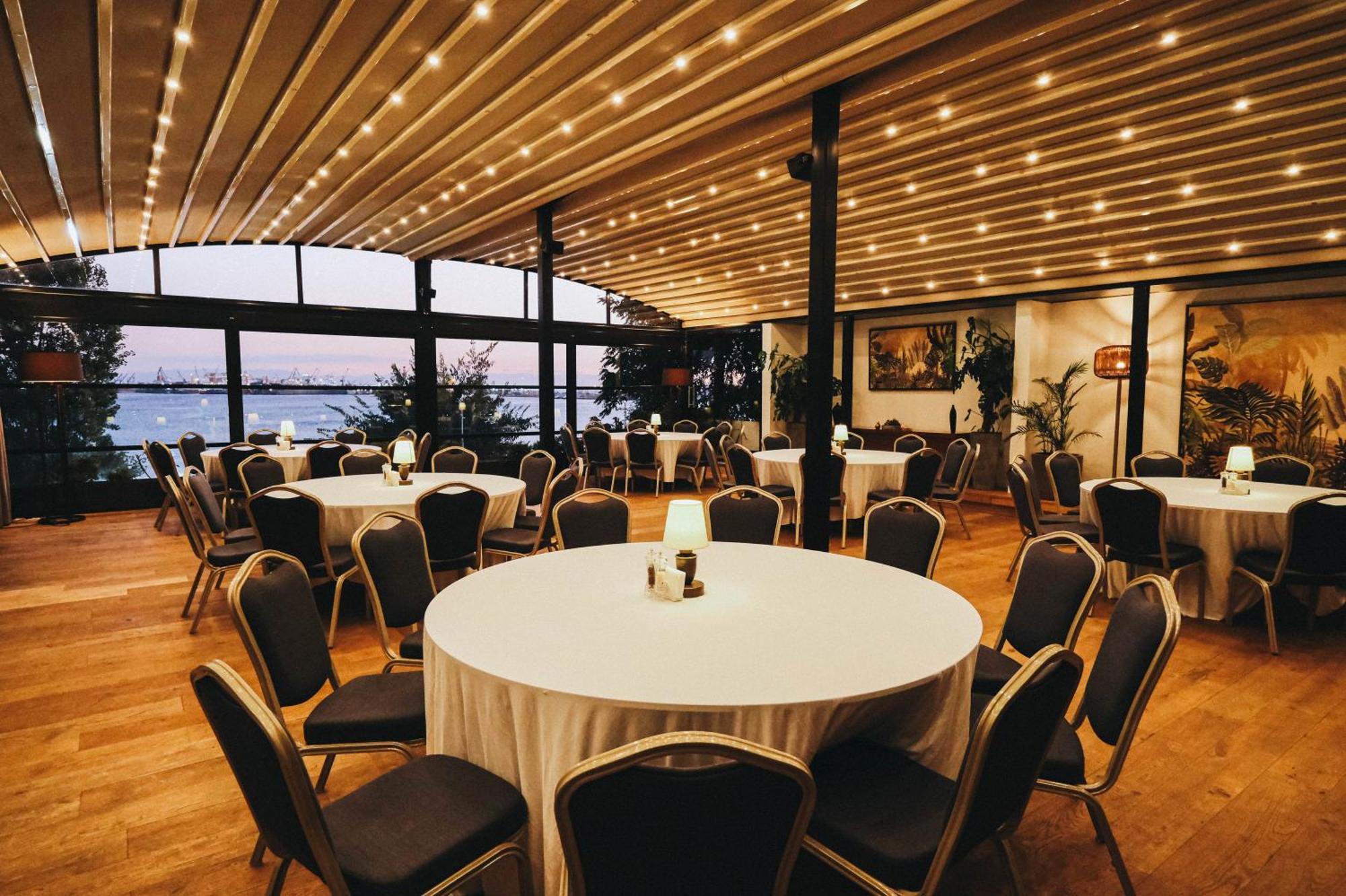 Holiday Inn Istanbul - Tuzla Bay By Ihg Екстер'єр фото