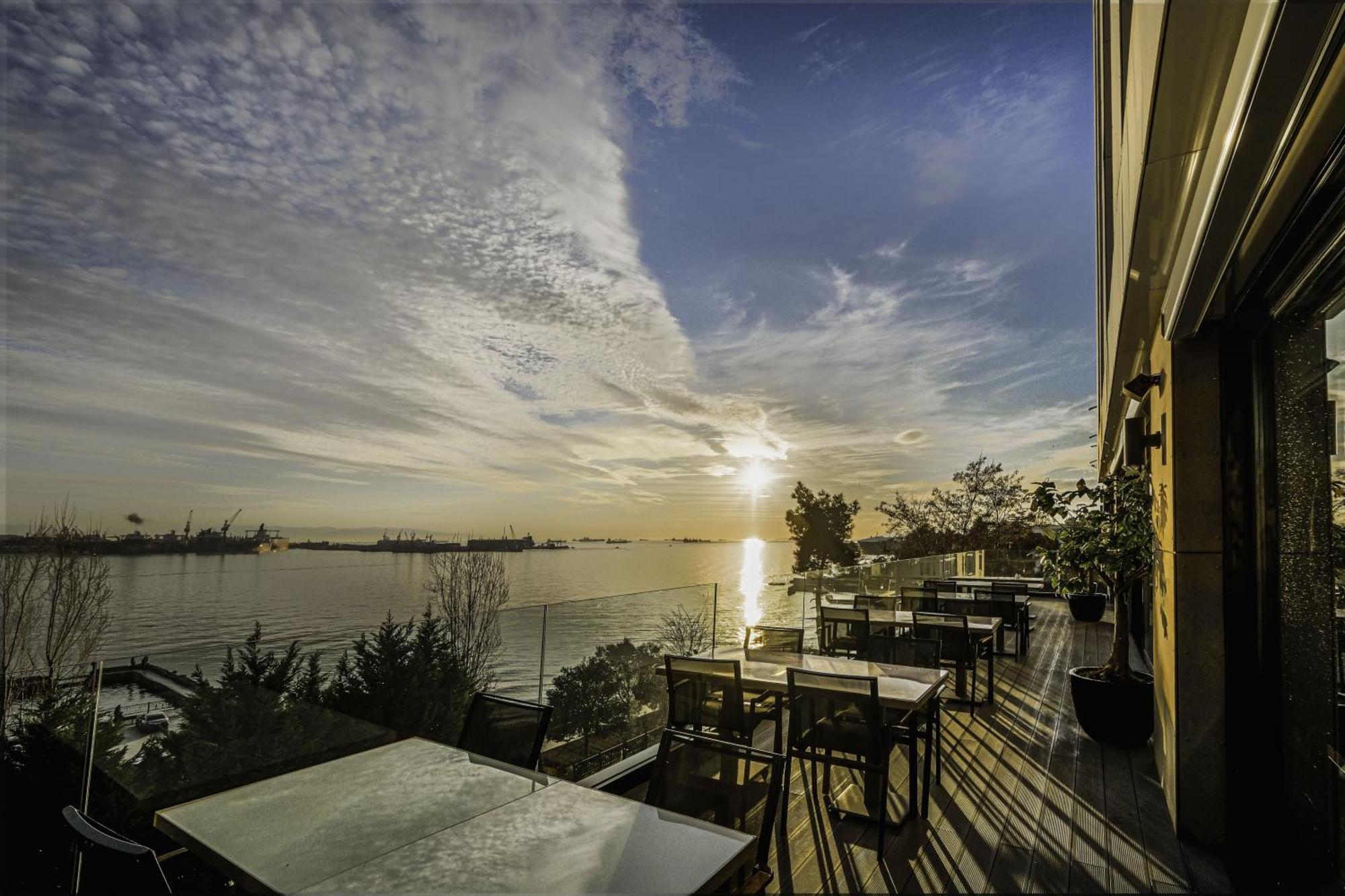 Holiday Inn Istanbul - Tuzla Bay By Ihg Екстер'єр фото