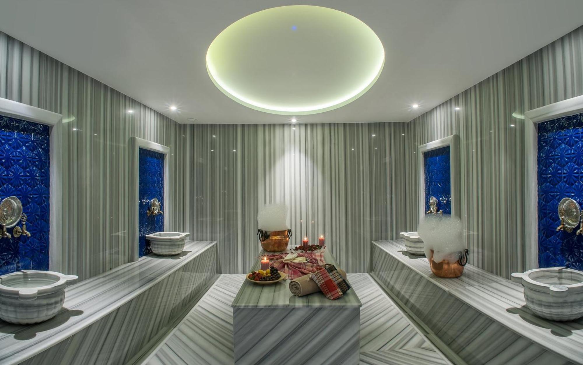 Holiday Inn Istanbul - Tuzla Bay By Ihg Екстер'єр фото