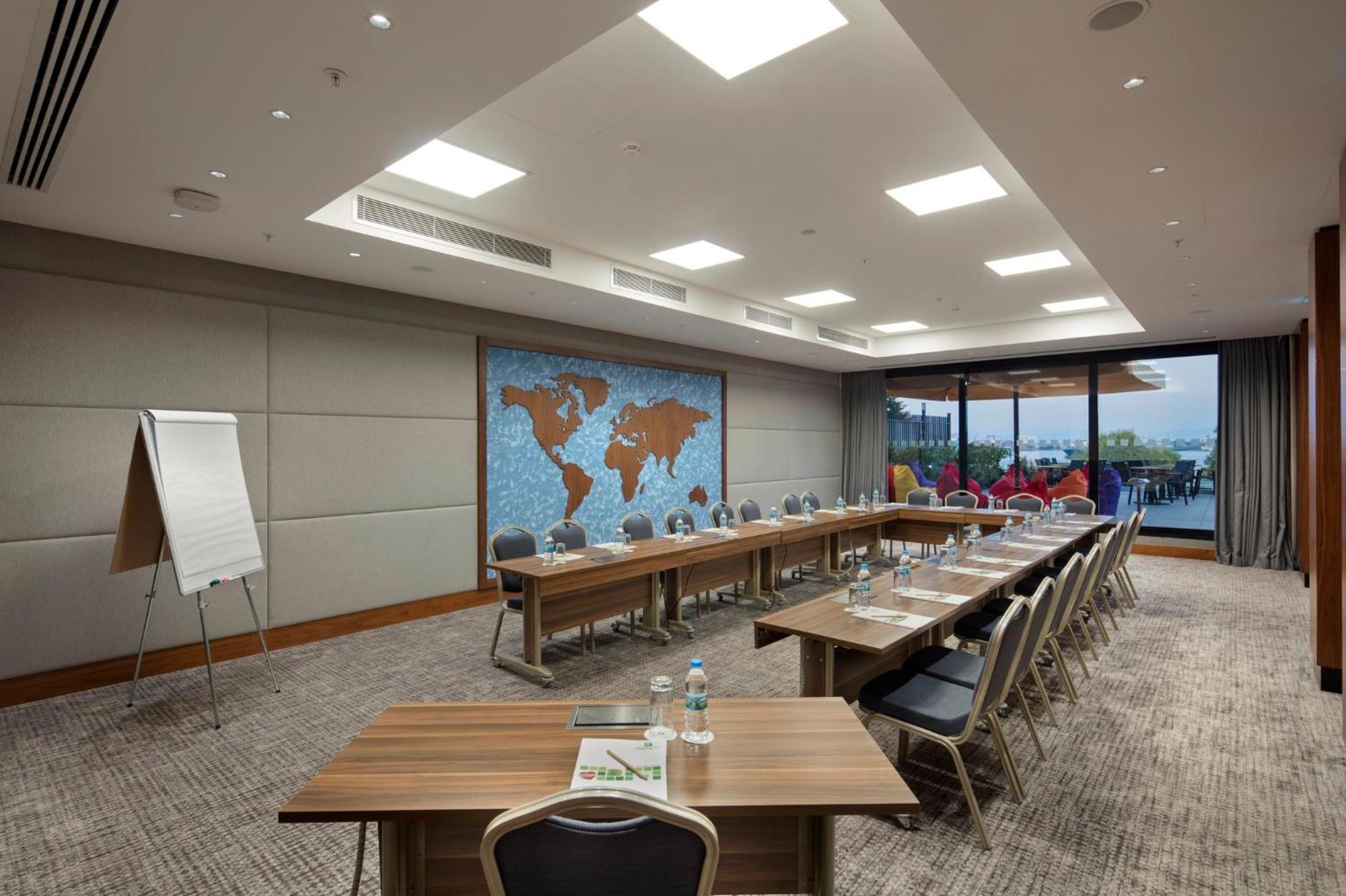 Holiday Inn Istanbul - Tuzla Bay By Ihg Екстер'єр фото