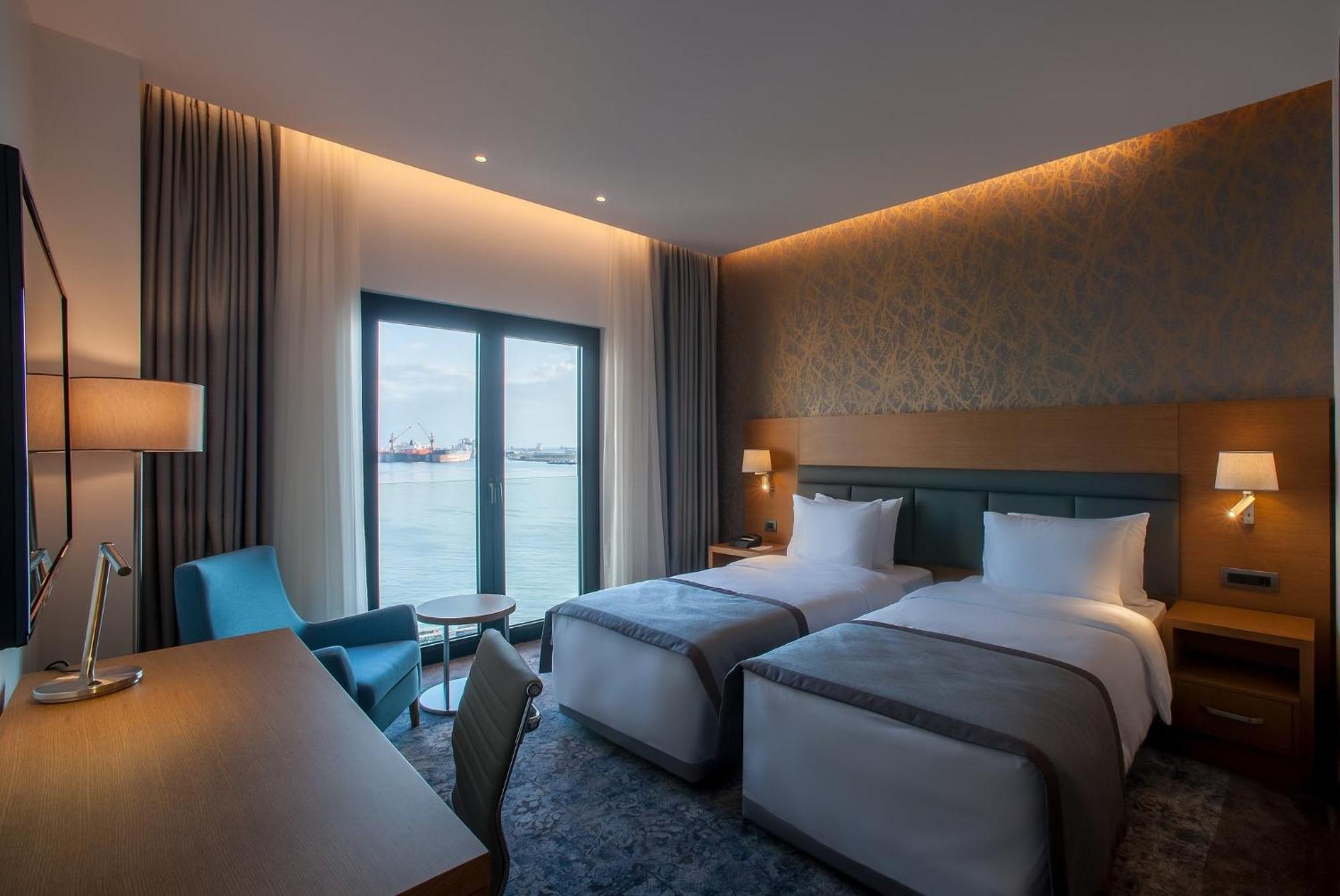 Holiday Inn Istanbul - Tuzla Bay By Ihg Екстер'єр фото